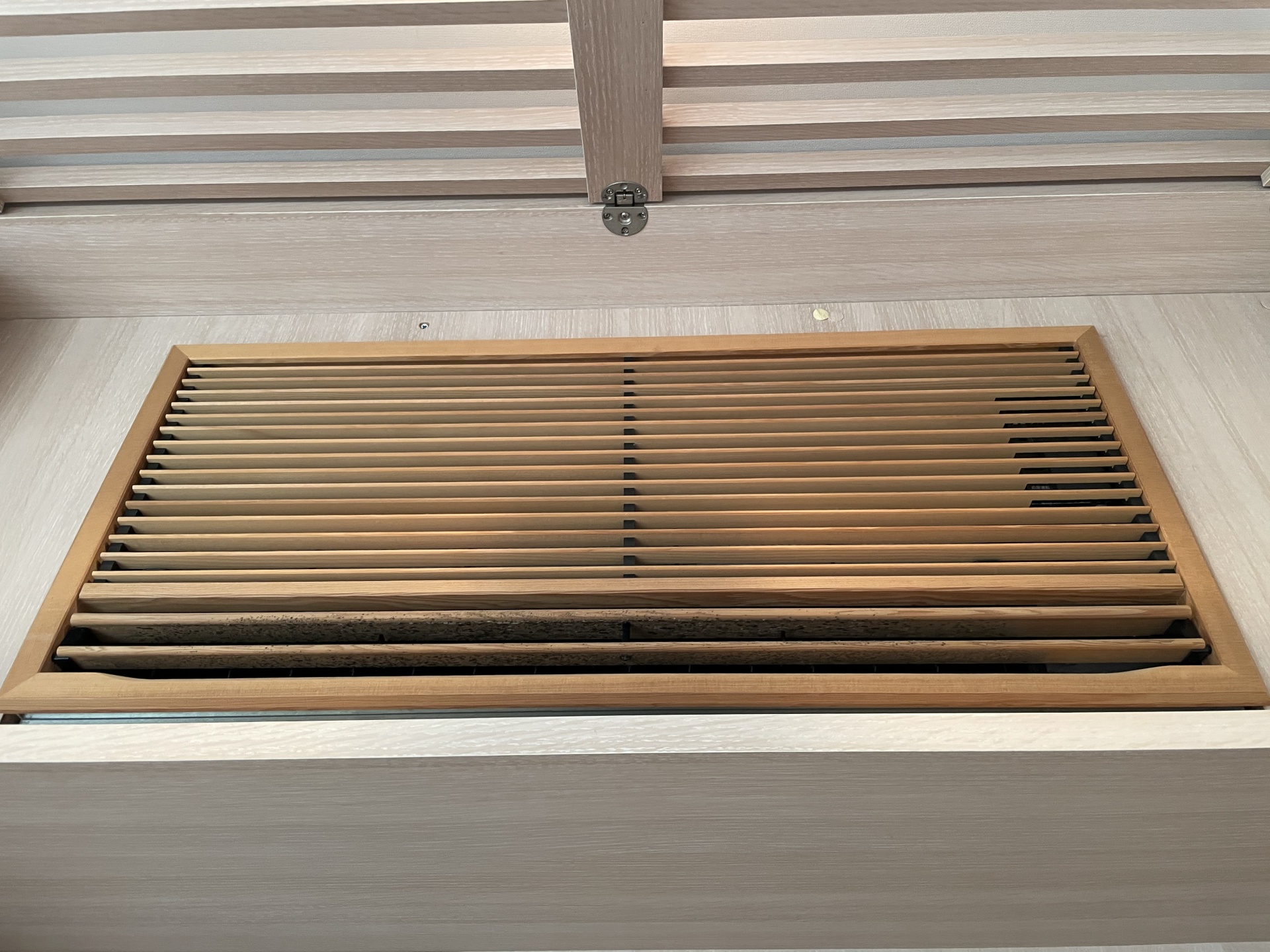 SRMVダイキンの壁埋め込み型エアコンを洗浄！ 埼玉県川越市の